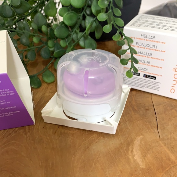 Clarisonic Sonic Awakening Eye Massager Attachment - Picture 2 of 10